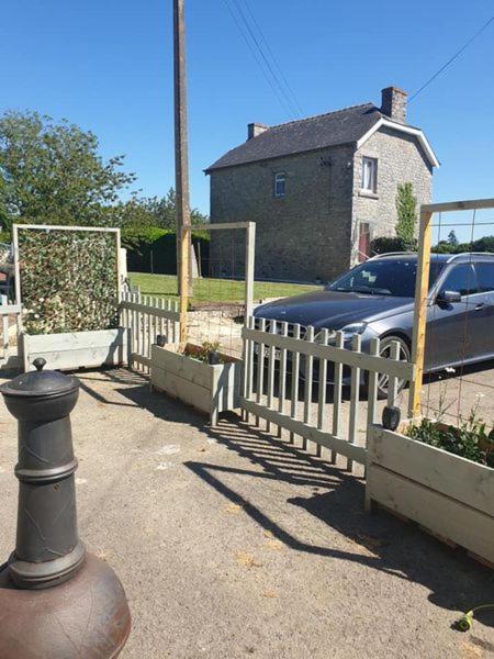 Le Petit Dragon Bed & Breakfast Plumaudan Exterior photo